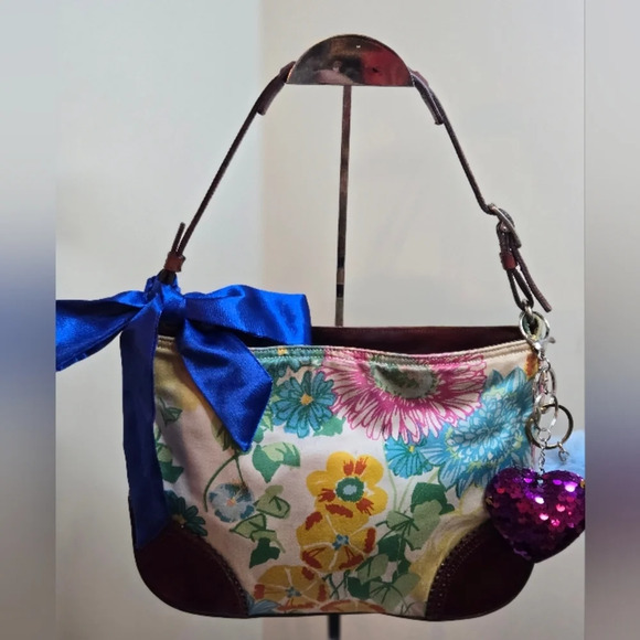 Coach Handbags - Coach Floral Purse